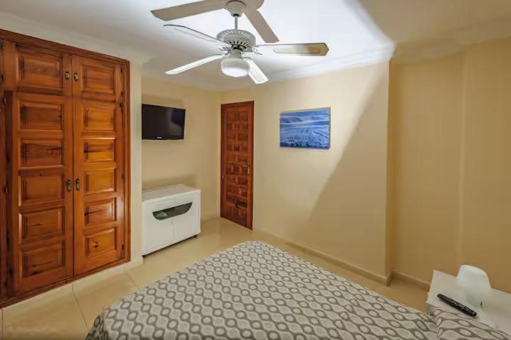 Apartment In Playa De Las Americas 1 Room photo