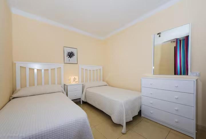 Apartment In Playa De Las Americas 1 Room photo